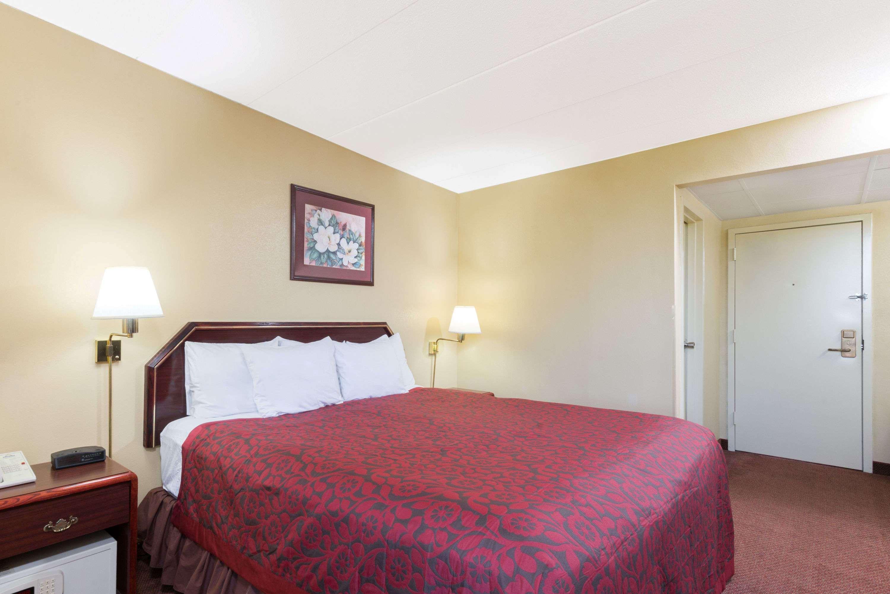 Days Inn By Wyndham Hagerstown I-70 Extérieur photo