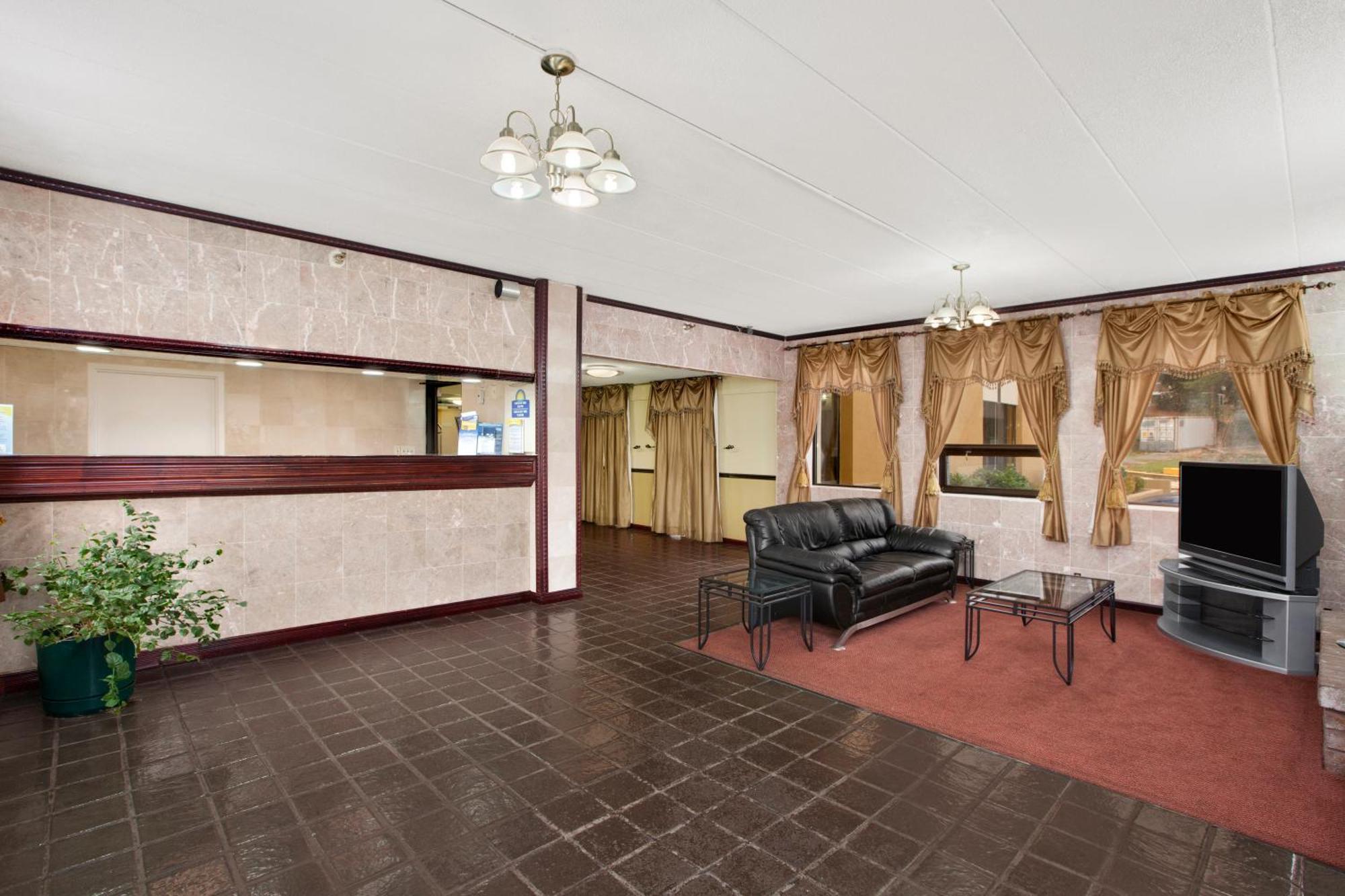 Days Inn By Wyndham Hagerstown I-70 Intérieur photo
