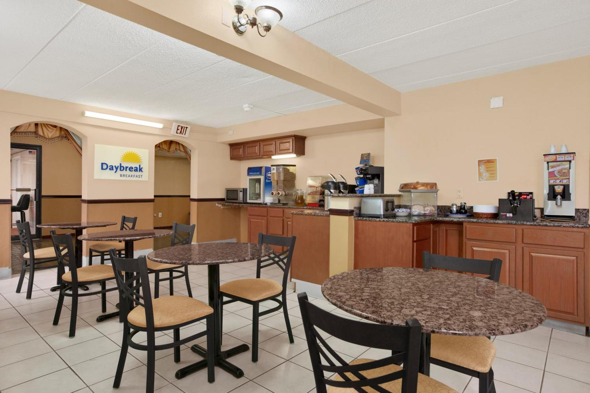Days Inn By Wyndham Hagerstown I-70 Extérieur photo